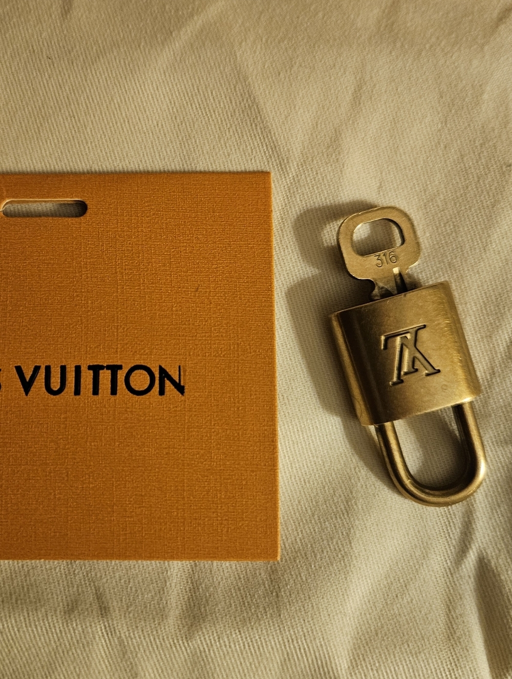 Authentic Louis Vuitton White Multicolor Monogram Alma PM Satchel W/Lock & Key - Picture 14 of 14